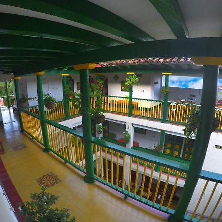Hotel Vegas Del Rio Támesis Buitenkant foto