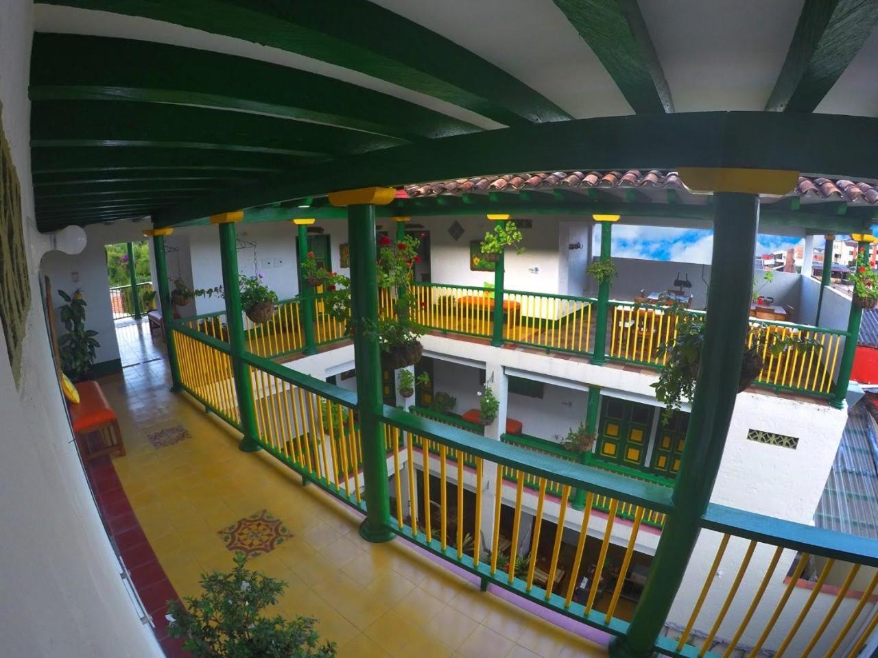 Hotel Vegas Del Rio Támesis Buitenkant foto