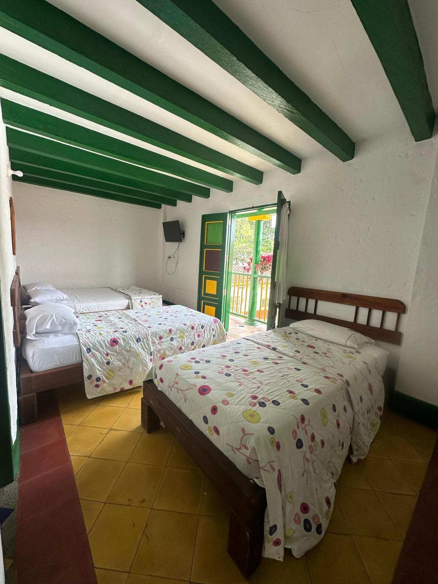 Hotel Vegas Del Rio Támesis Buitenkant foto